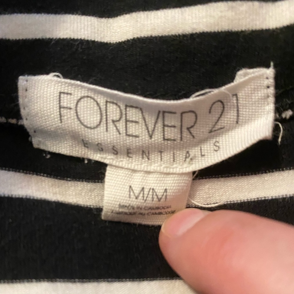 Forever 21 Black and White Striped Mini Skirt Size Medium - Picture 3 of 4